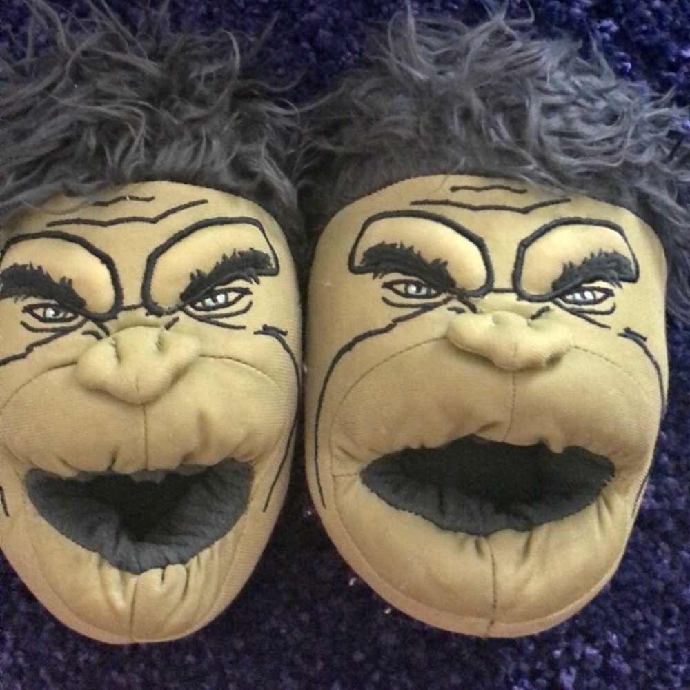 Disney store Hulk house shoes
